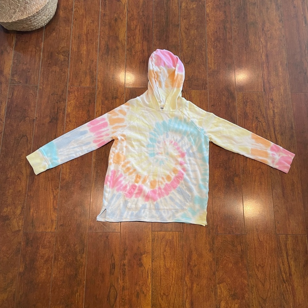 Old navy sweatshirt